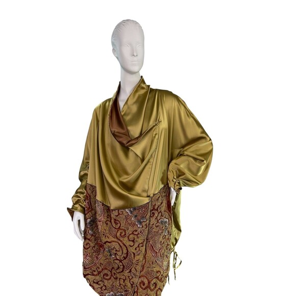 Antique Vintage Gold Silk Charmeuse Robe Opera Coat Gold Couching Embroidery O/S - Picture 2 of 16